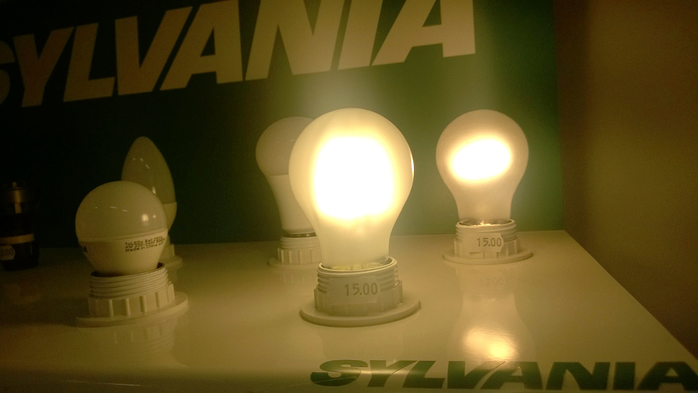 Kumpi olikaan LED- ja hehkulamppu?